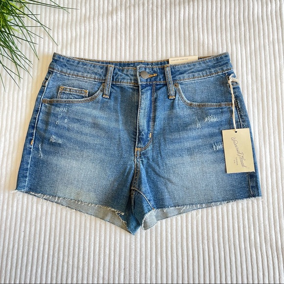 Universal thread high- rise denim shorts - Picture 7 of 13
